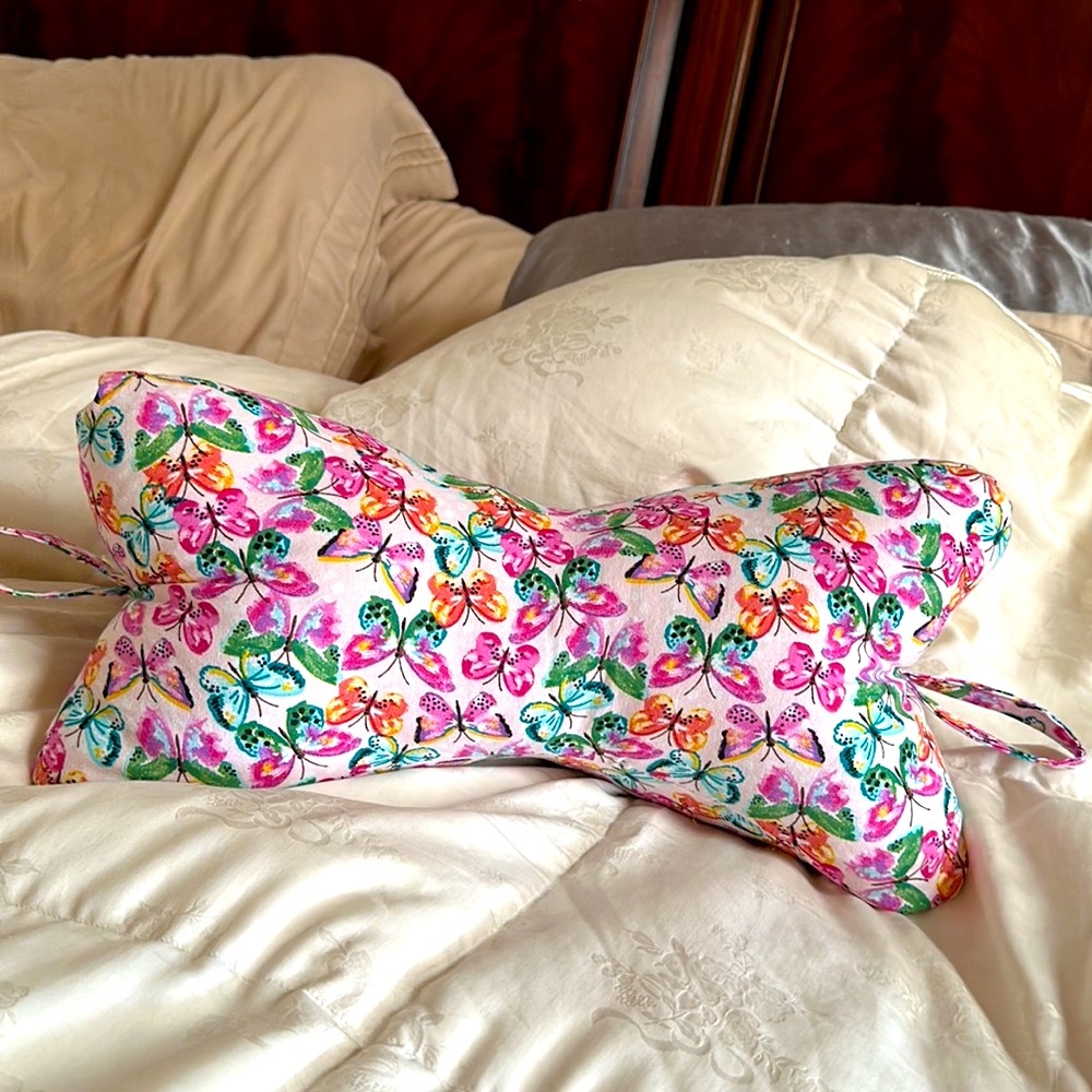 Hand Crafted Head and Neck Pillow - Picture 3 of 6
